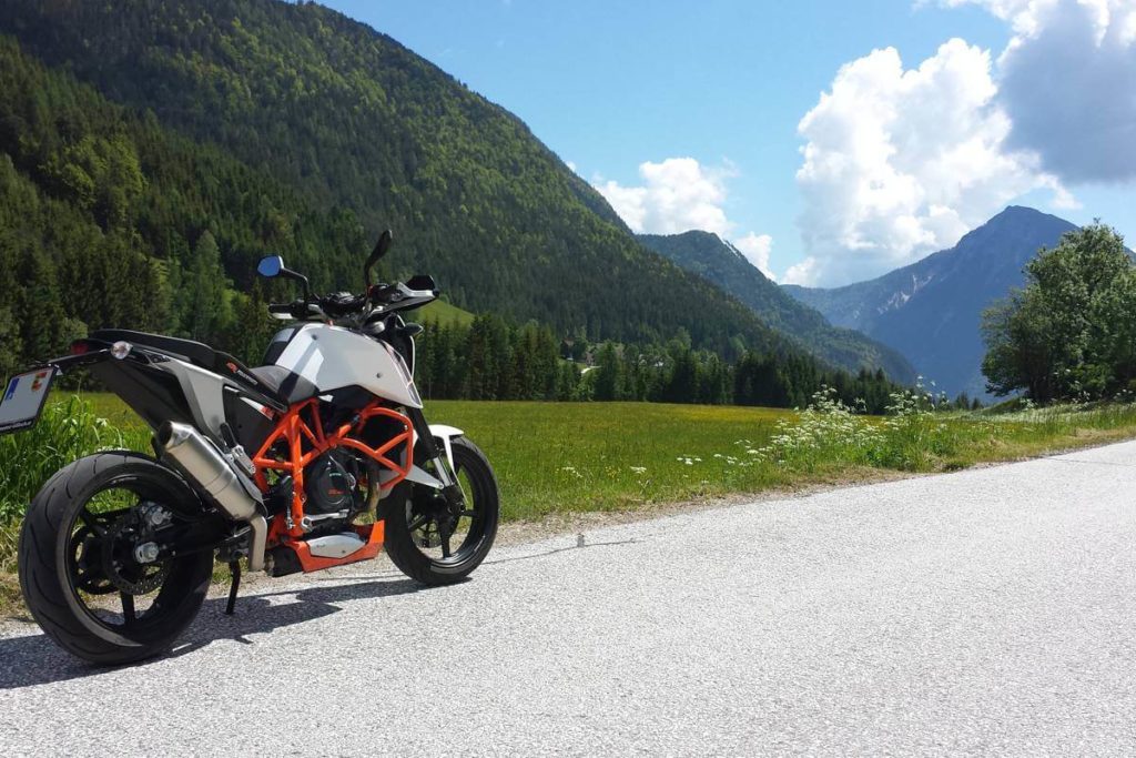 Motorbike excursion to the Loibl Pass - tour with guests